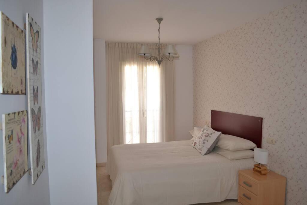 Precioso Apartamento En Primera Linea De Playa En Caleta De Velez Exterior foto